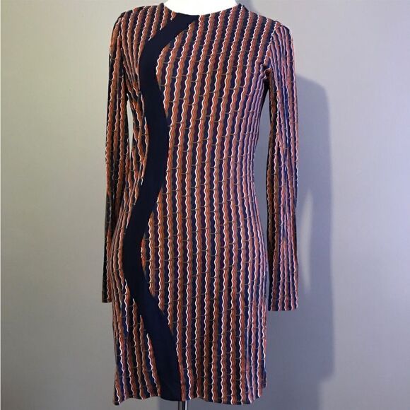 Diane Von Furstenberg Haydyn Wave 100%
Silk Mini Dress Rickrack - Picture 9 of 11